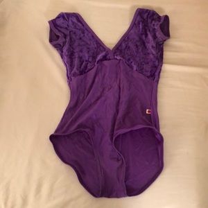 Yumiko Leotard